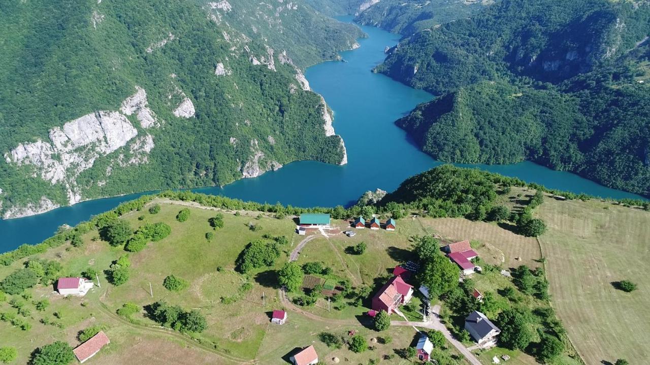 Rural Resort Tron Pluzine Exterior photo