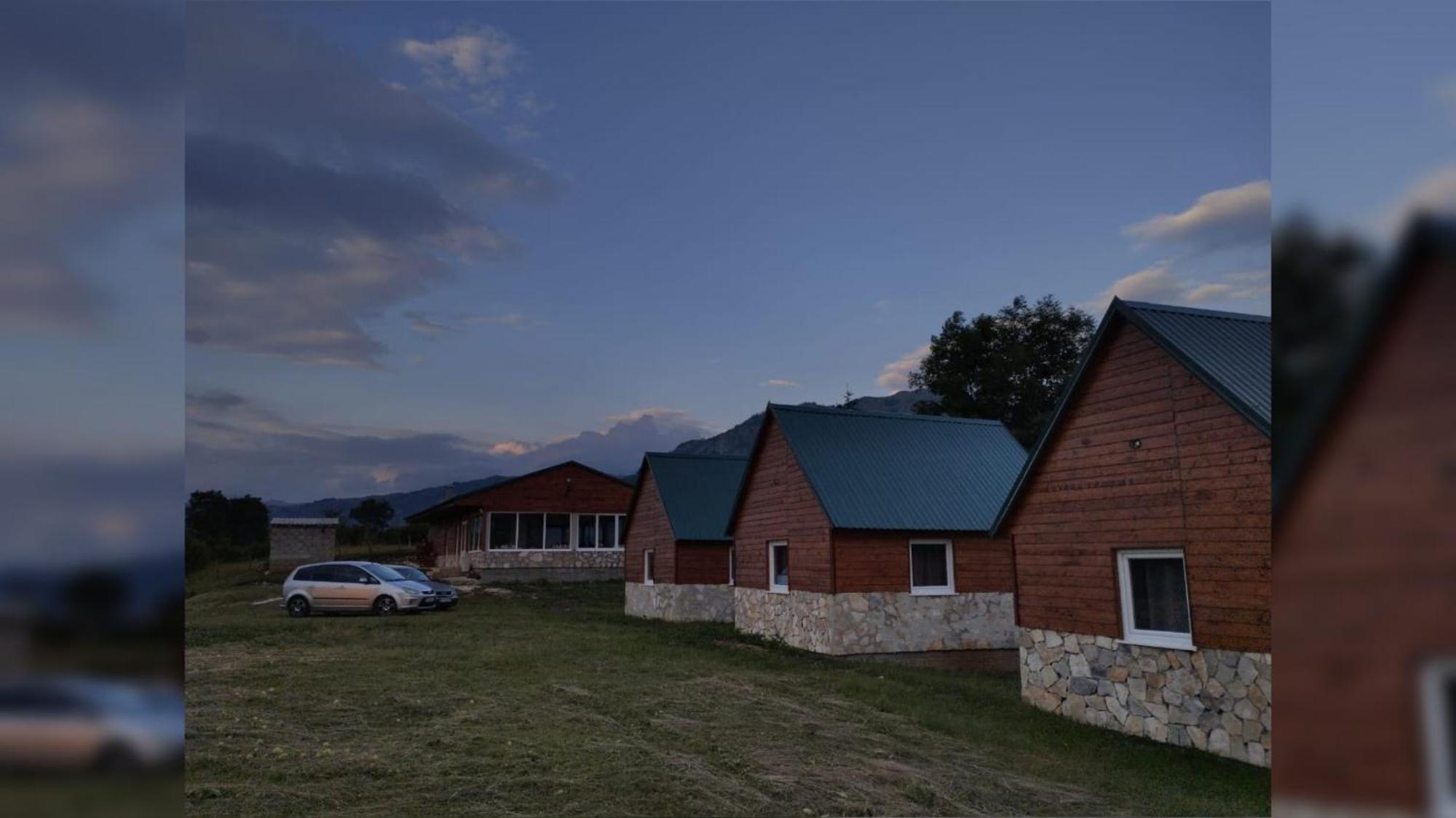 Rural Resort Tron Pluzine Exterior photo
